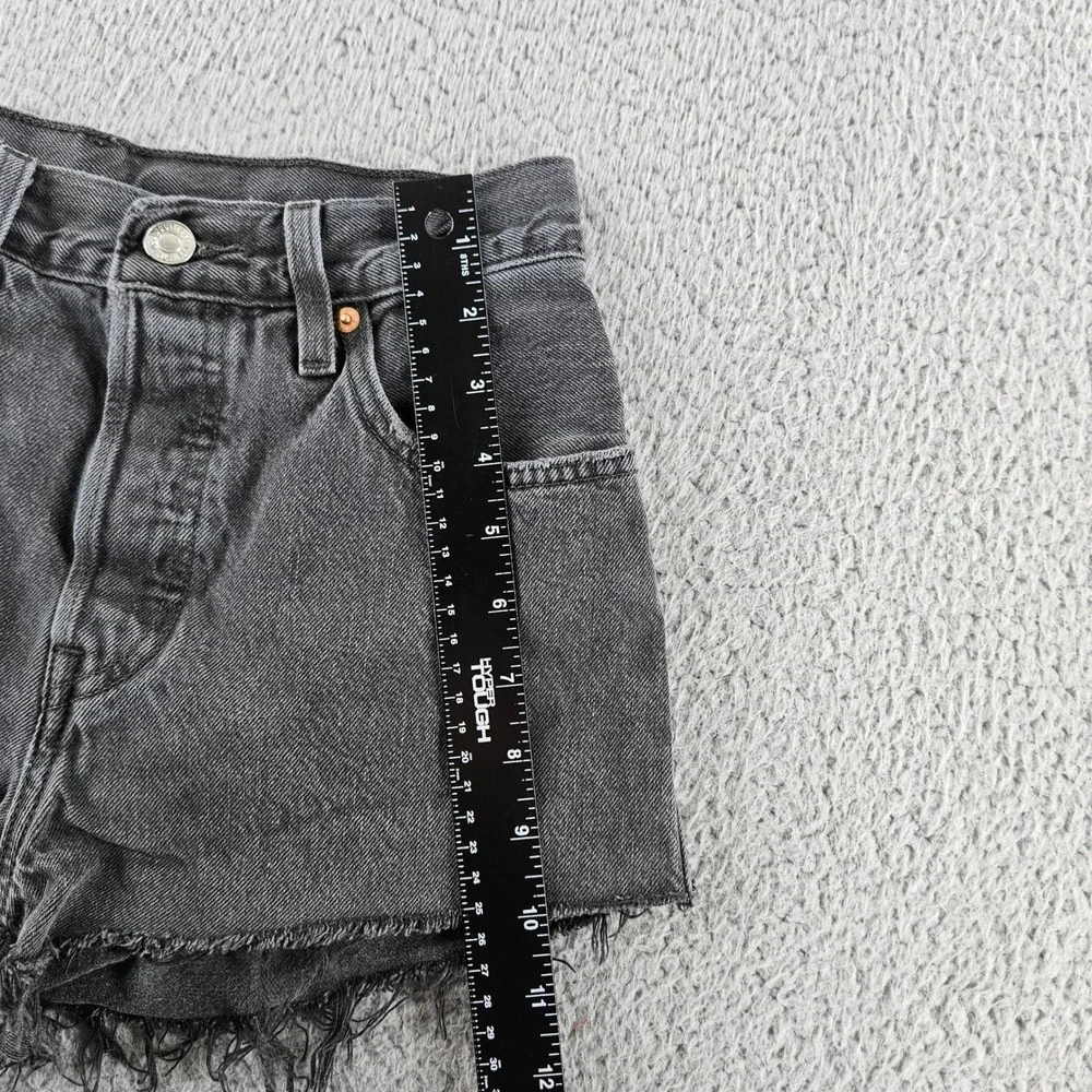 Levis Shorts Womens 25 Black 501 Black Denim Jean Cutoff Frayed Hem Beach - Picture 10 of 16
